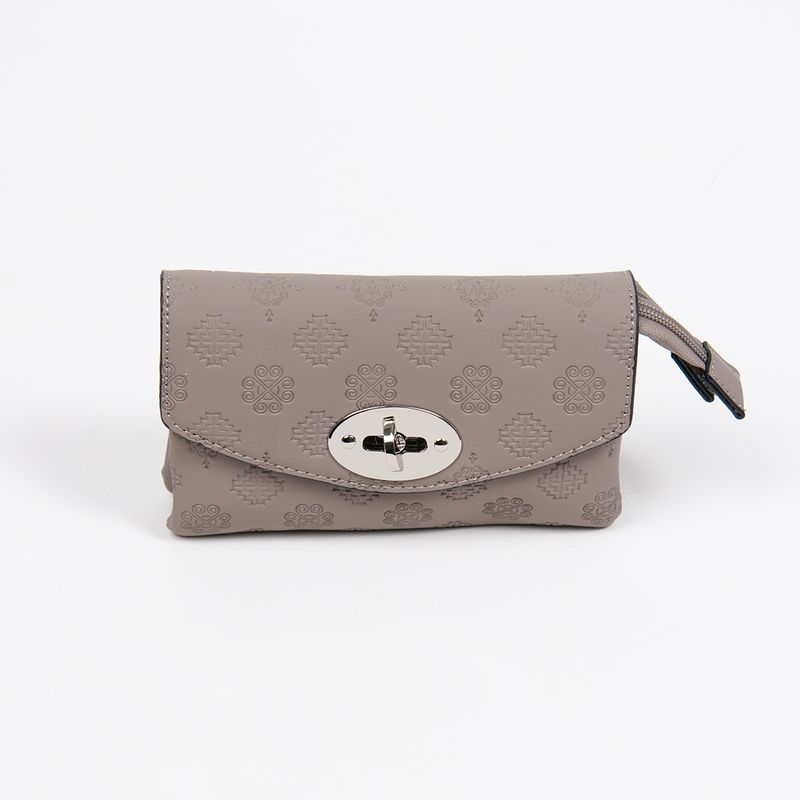 DANIELLE clutch med preget mønster beige sølvfarget metall