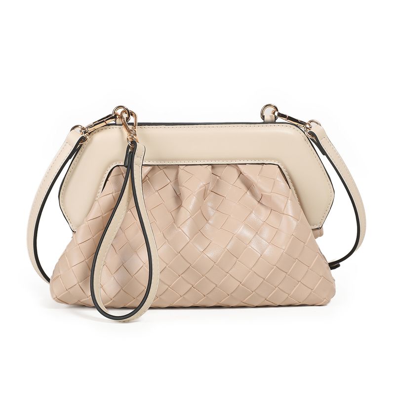 Indi flettet clutch - beige - elegant og tidløs veske