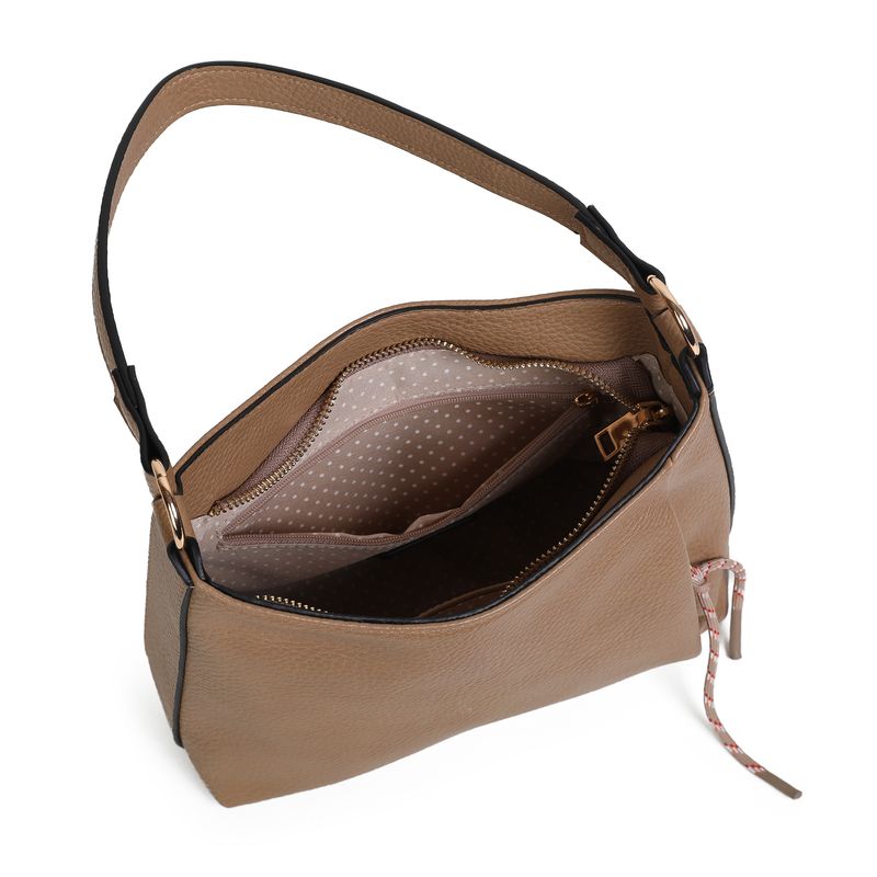 Himalaya soft bag beige - myk og tidløs veske i imitert skinn