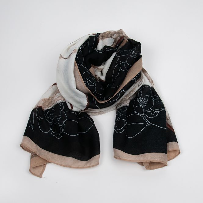 Huvudbild Scarf med blommönster i svart och beige