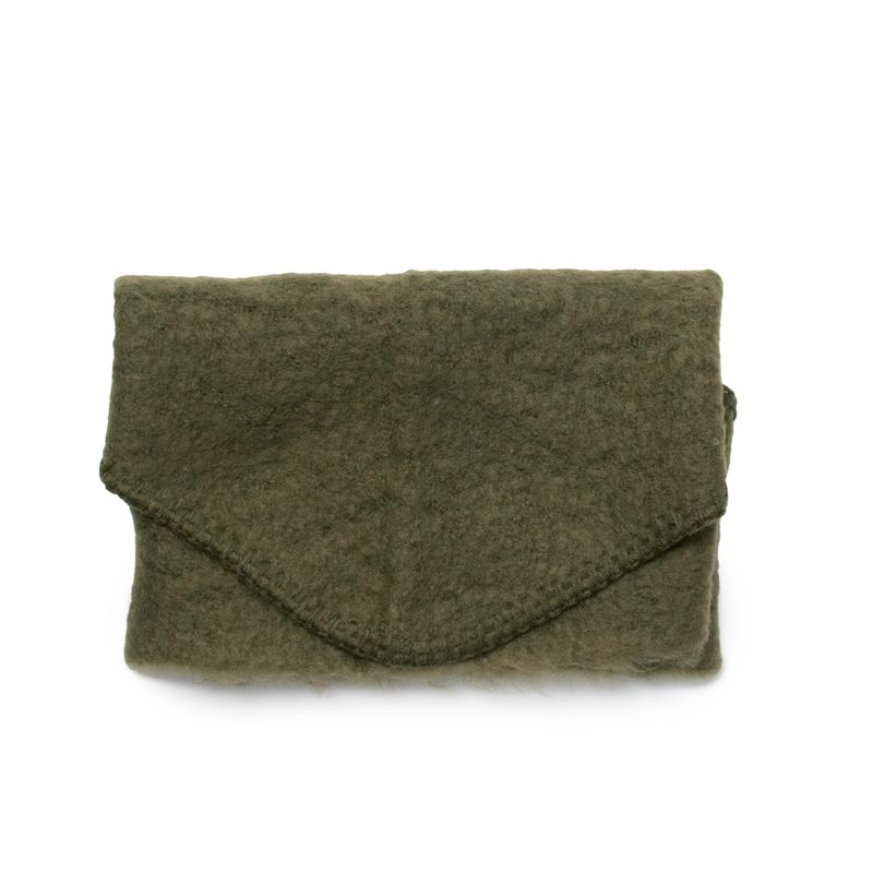 Litet trekantssjal olivgrön - 100% akryl - dekorativa stygn - 34x100 cm