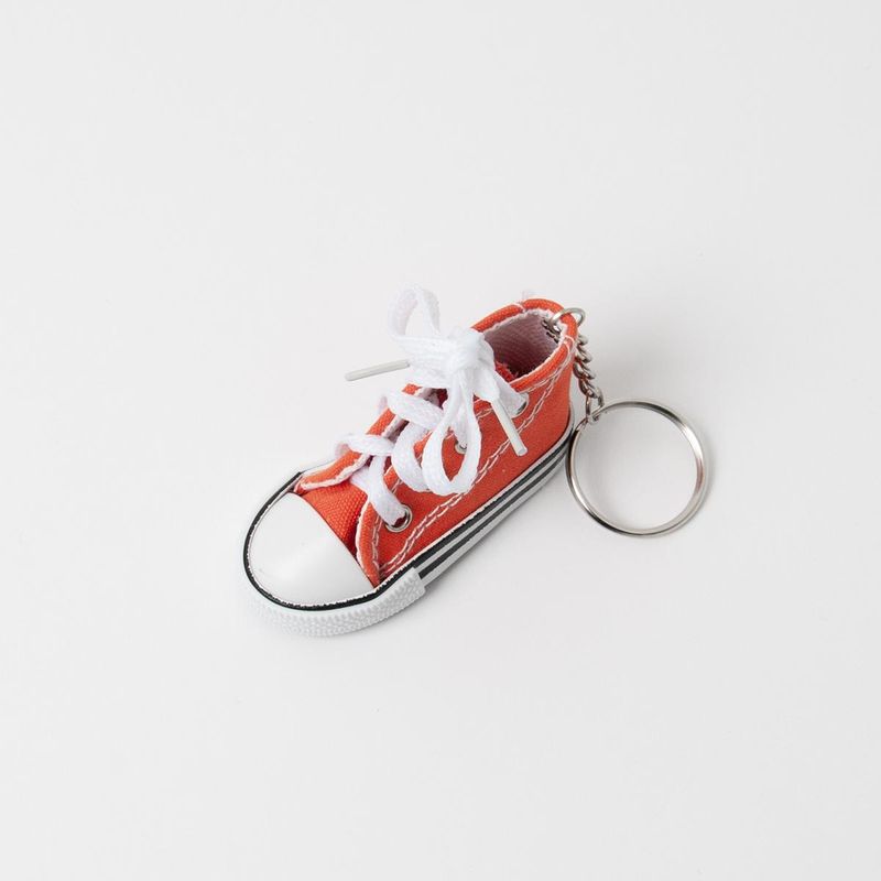 Väskadekoration SNEAKER - orange