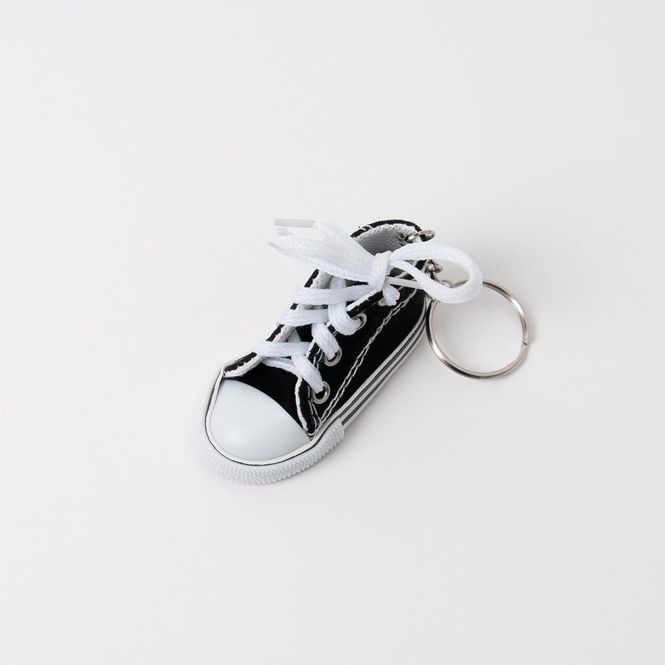 Hovedbilde Veskepynt SNEAKER - svart